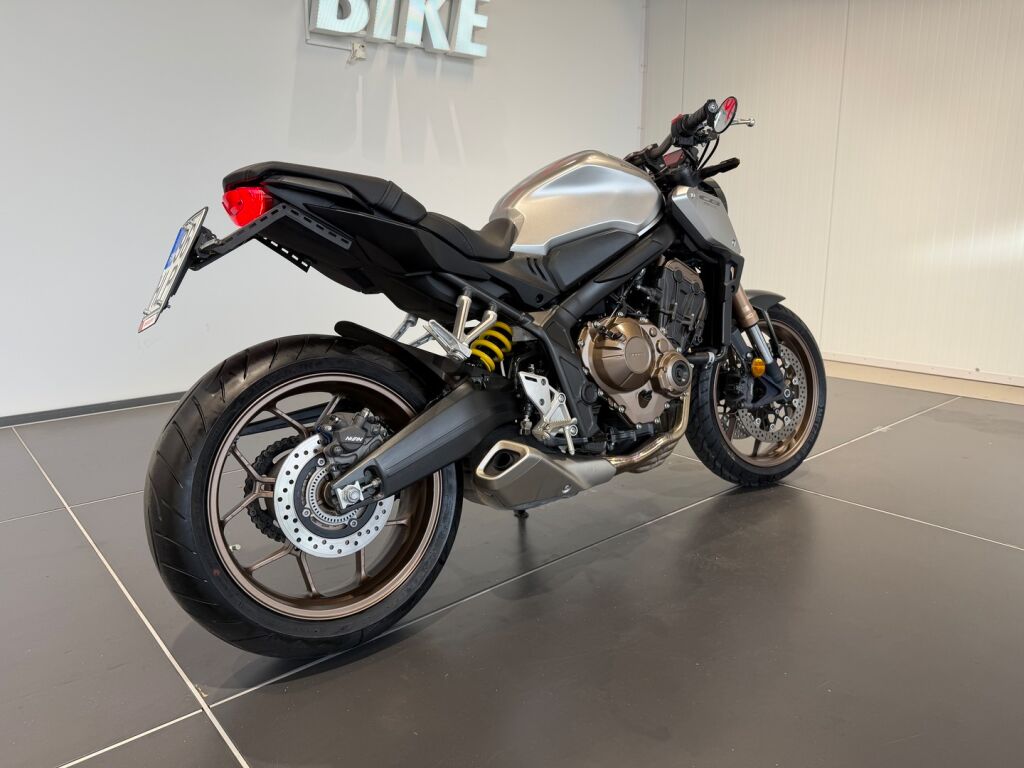 Honda CB 2020 VL O 2