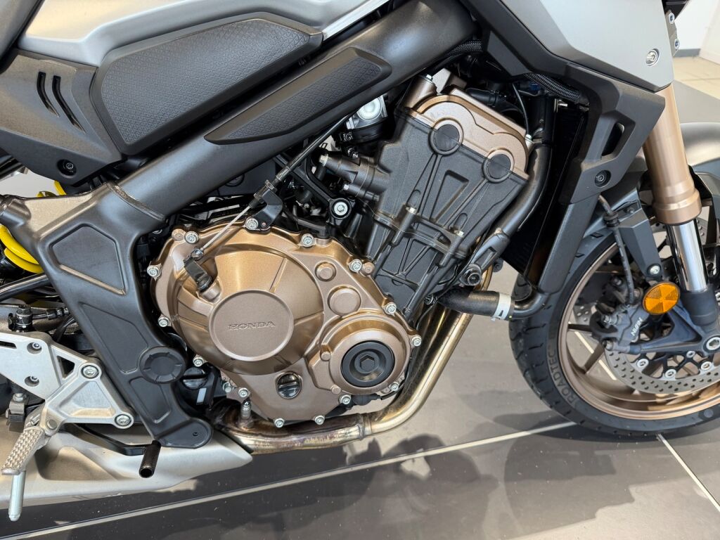 Honda CB 2020 VL O 2