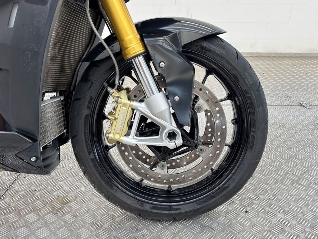BMW S 2016 