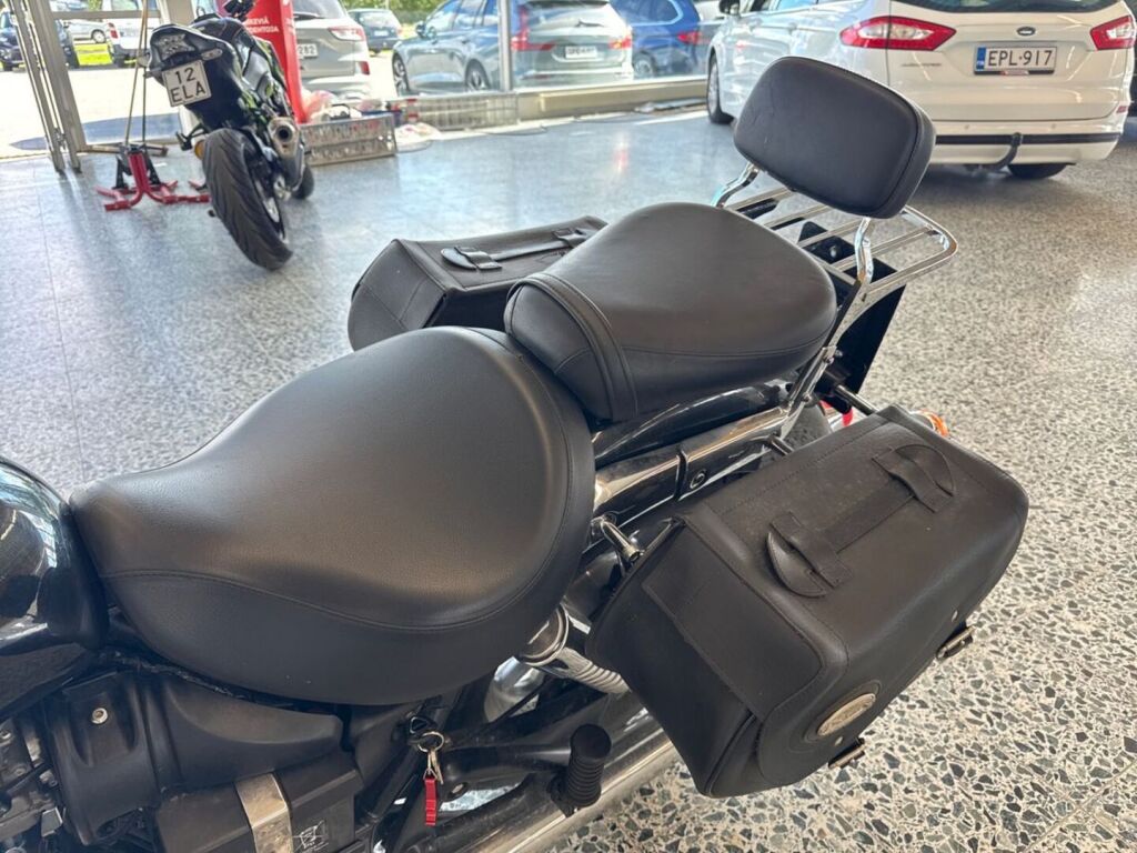 Triumph AMERICA 2010 Musta