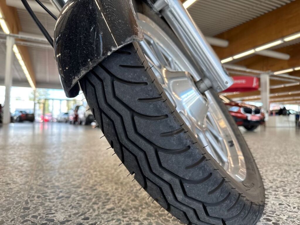 Triumph AMERICA 2010 Musta