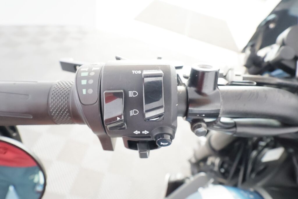 Yamaha XSR 2016 Musta