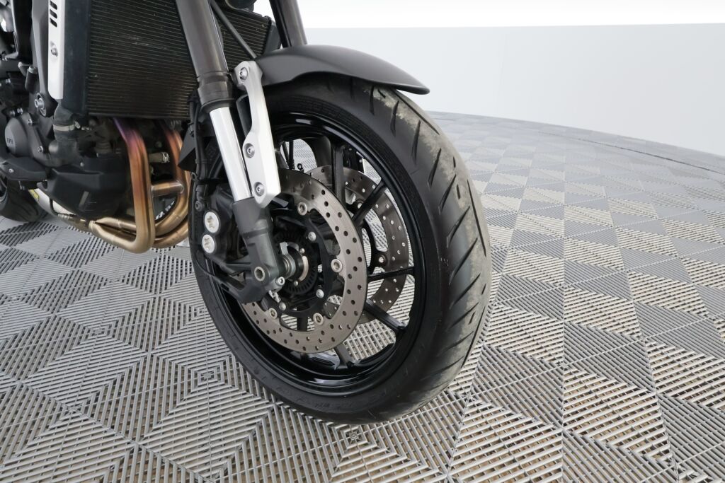 Yamaha XSR 2016 Musta