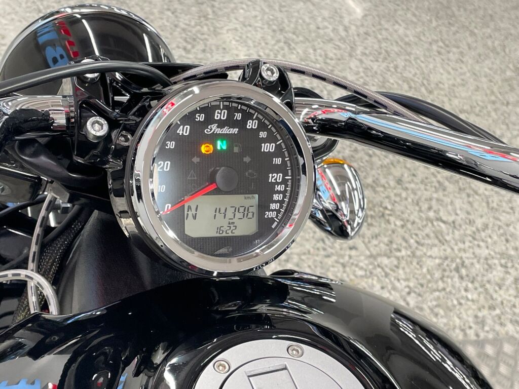 Indian SCOUT 2024 Musta