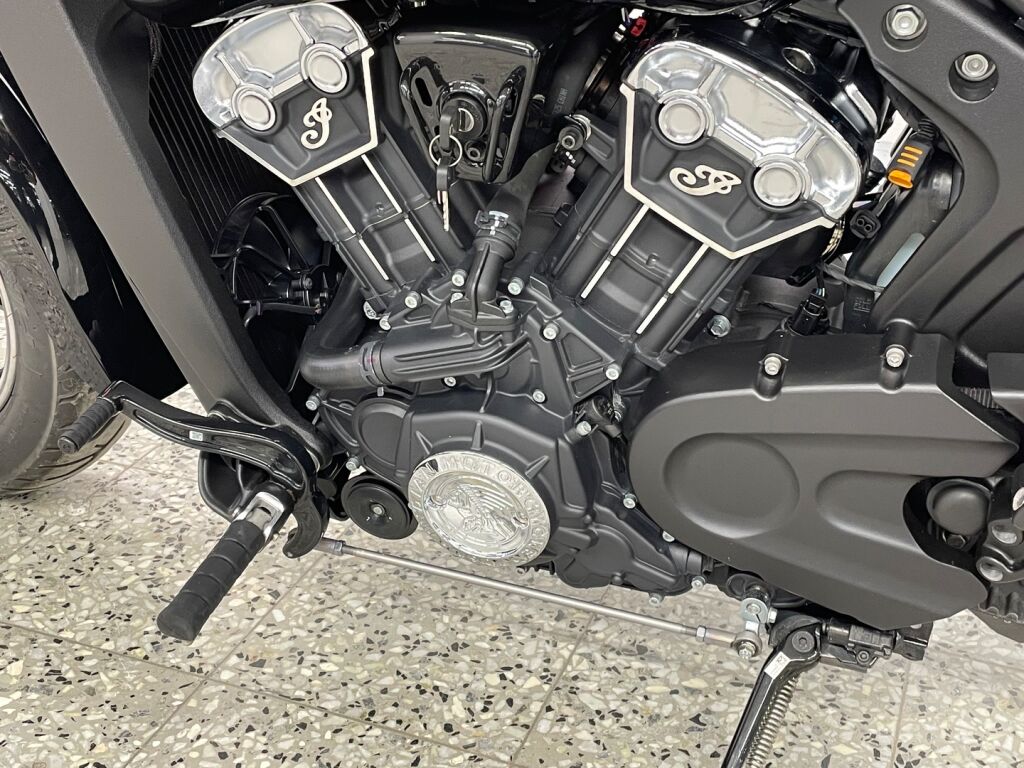 Indian SCOUT 2024 Musta