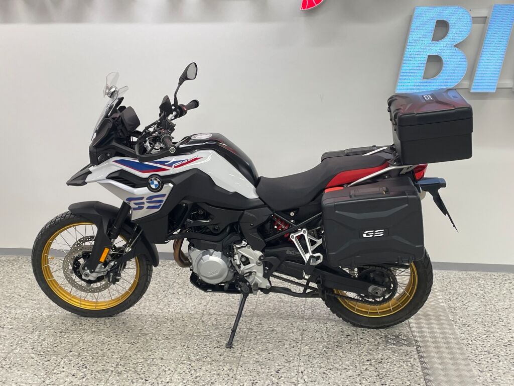 BMW F 2020 Valkoinen