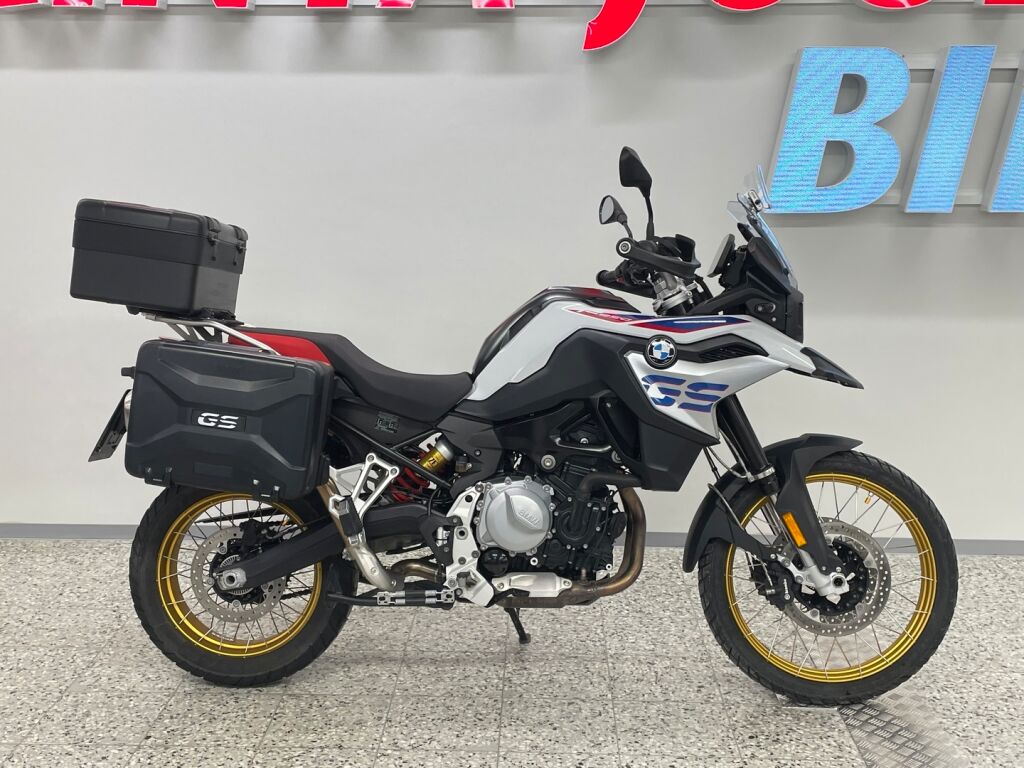 BMW F 2020 Valkoinen