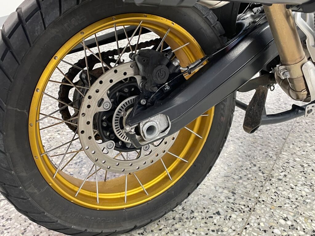 BMW F 2020 Valkoinen