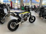Husqvarna 701 2016 moniväri