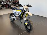 Husqvarna 701 2016 moniväri