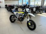 Husqvarna 701 2016 moniväri
