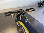 Husqvarna 701 2016 moniväri