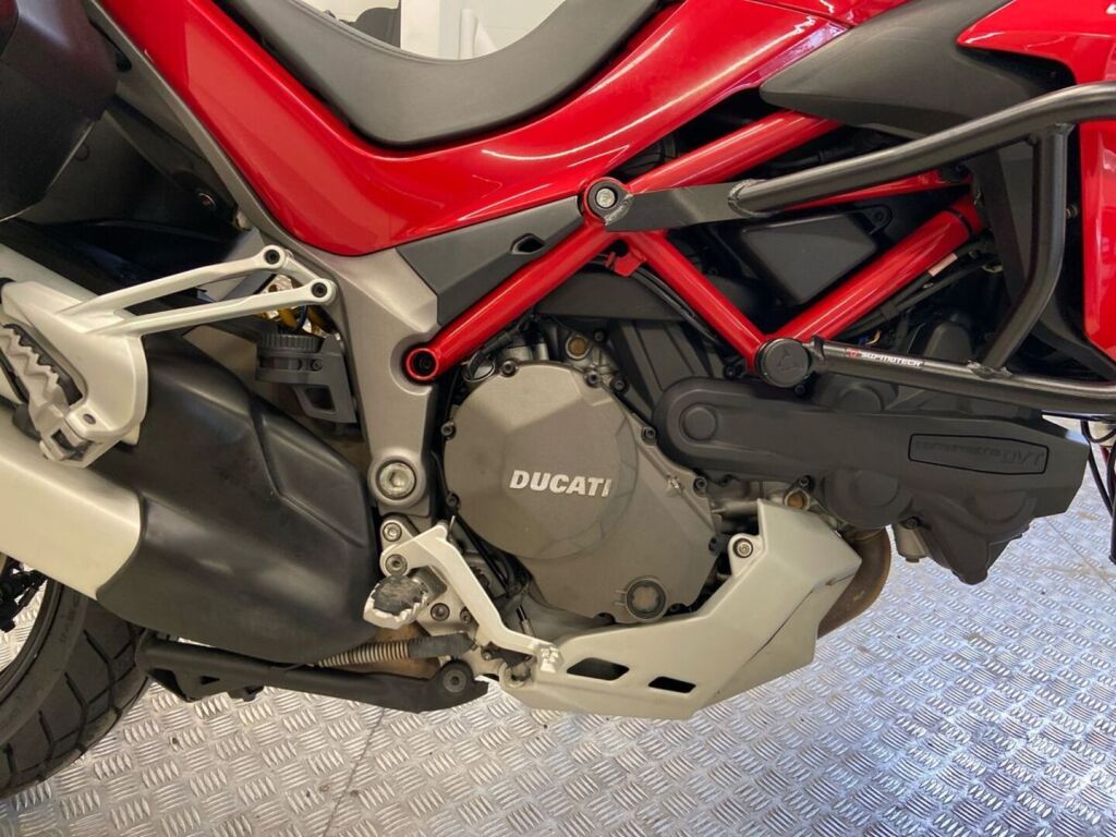Ducati MULTISTRADA 2015 Punainen