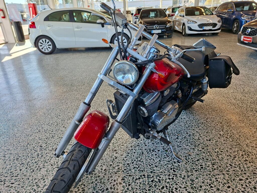 Honda SHADOW 2003 Punainen