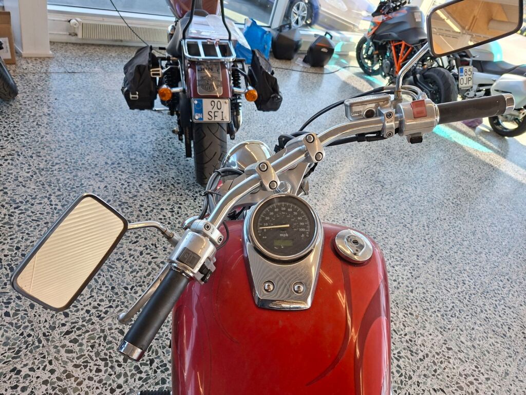 Honda SHADOW 2003 Punainen