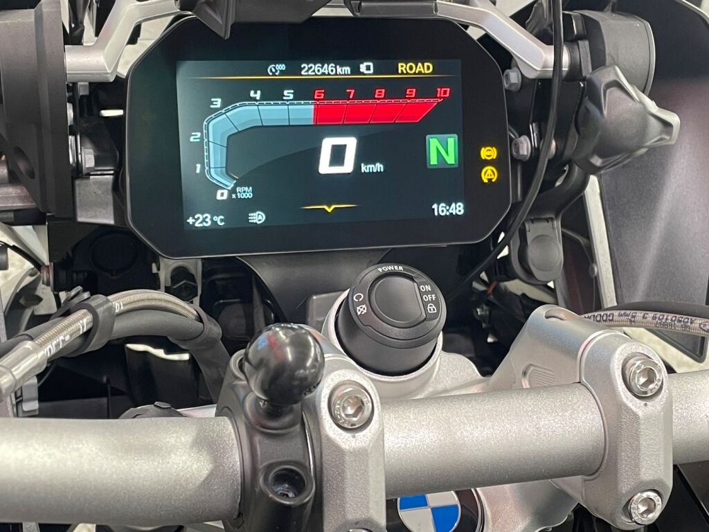 BMW R 2019 Musta