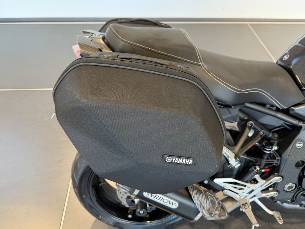 Yamaha MT-10 2018 Musta