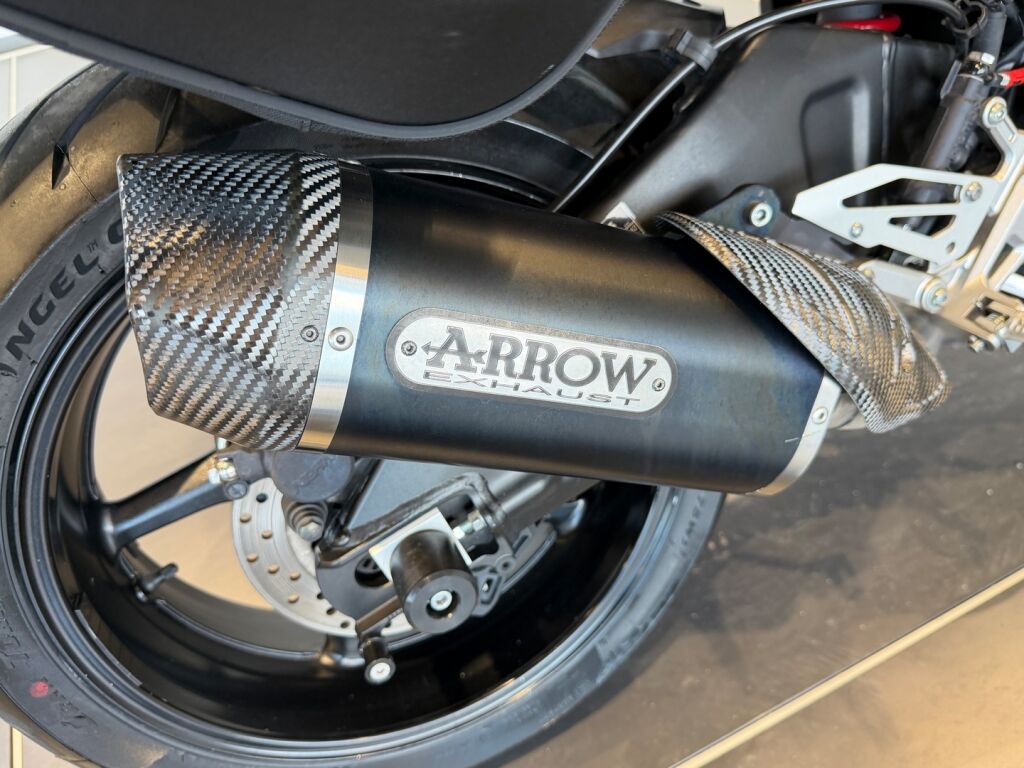 Yamaha MT-10 2018 Musta