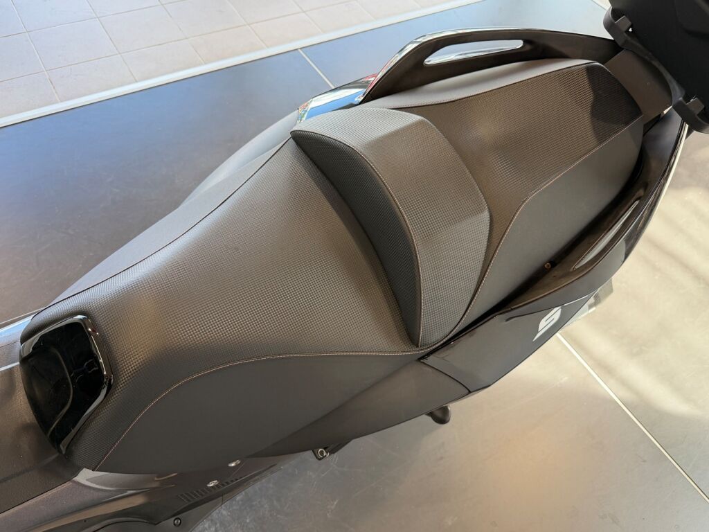 Aprilia SRV 850 2013 