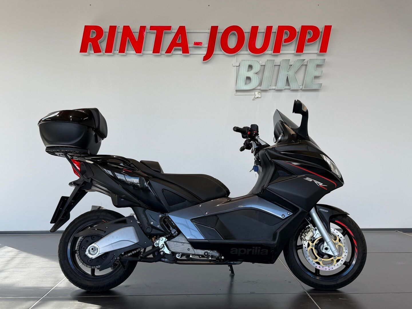 Aprilia SRV 850