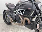Ducati DIAVEL 2014 Musta