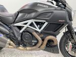 Ducati DIAVEL 2014 Musta