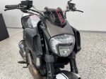 Ducati DIAVEL 2014 Musta