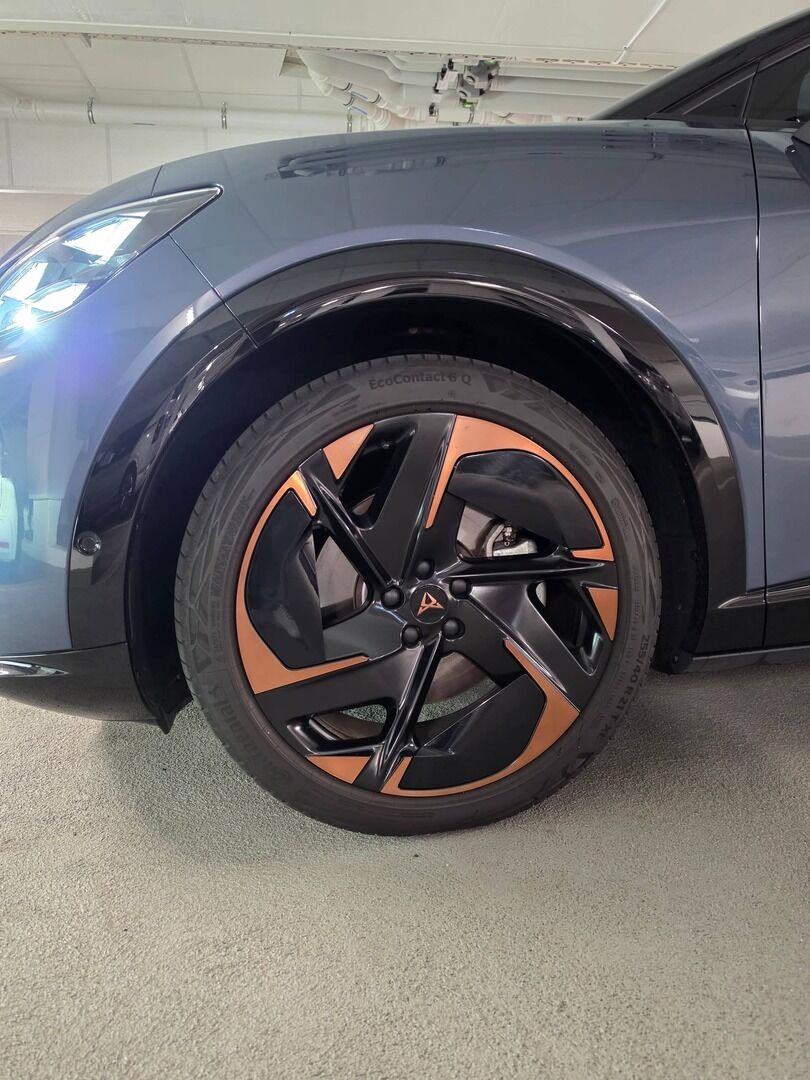 Cupra Tavascan 2024 