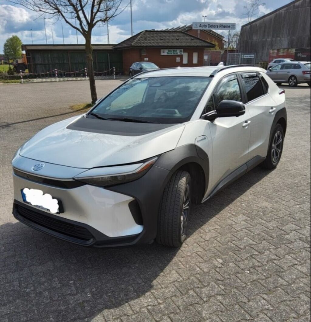 Toyota bZ4X 2023 