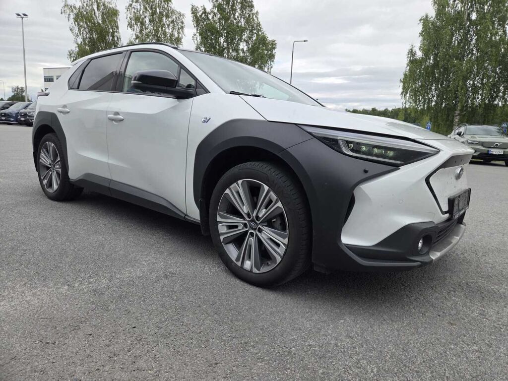 Subaru Solterra 2023 Valkoinen