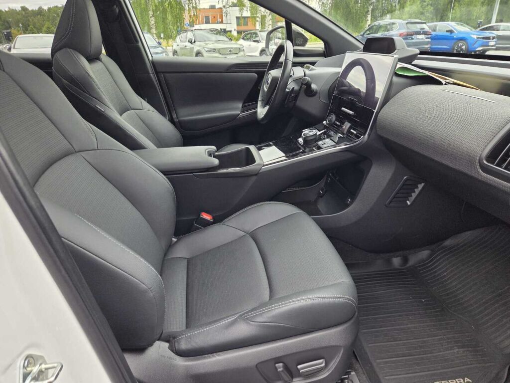 Subaru Solterra 2023 Valkoinen