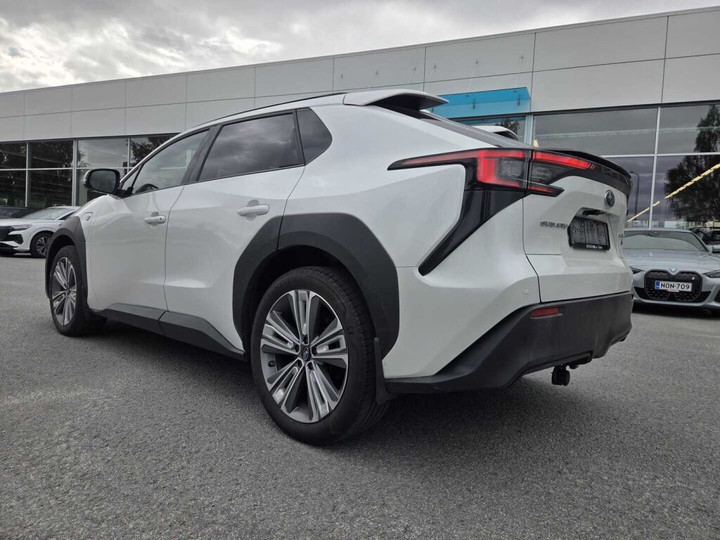 Subaru Solterra 2023 Valkoinen