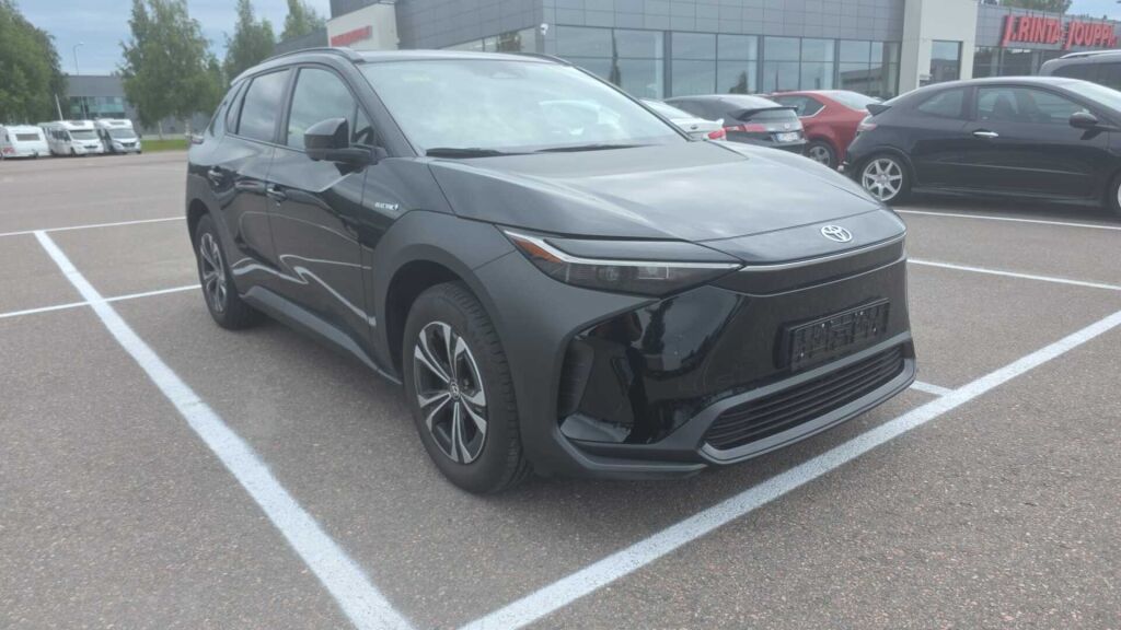 Toyota bZ4X 2023 