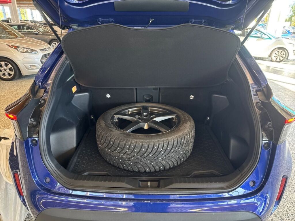 Toyota Yaris Cross 2022 Sininen