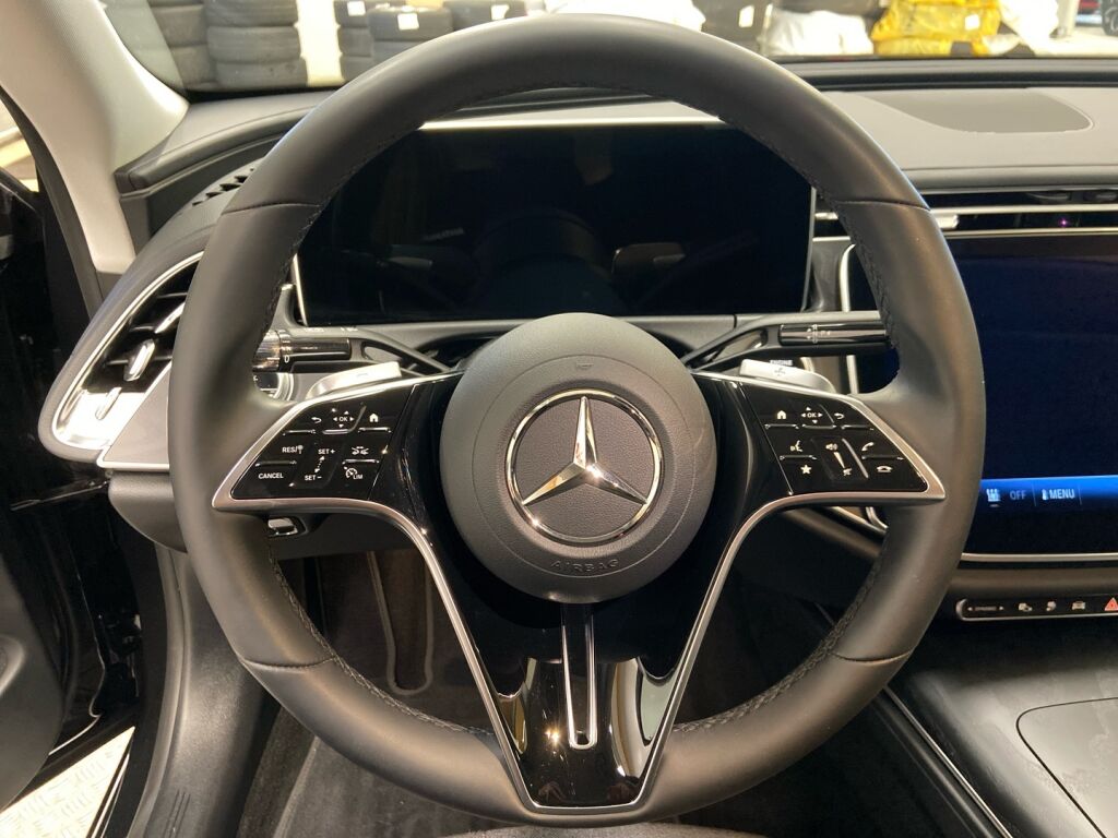 Mercedes-Benz E 2024 