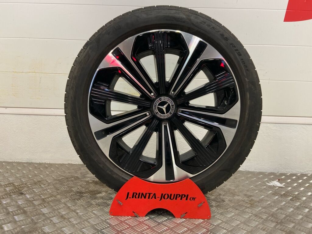 Mercedes-Benz E 2024 