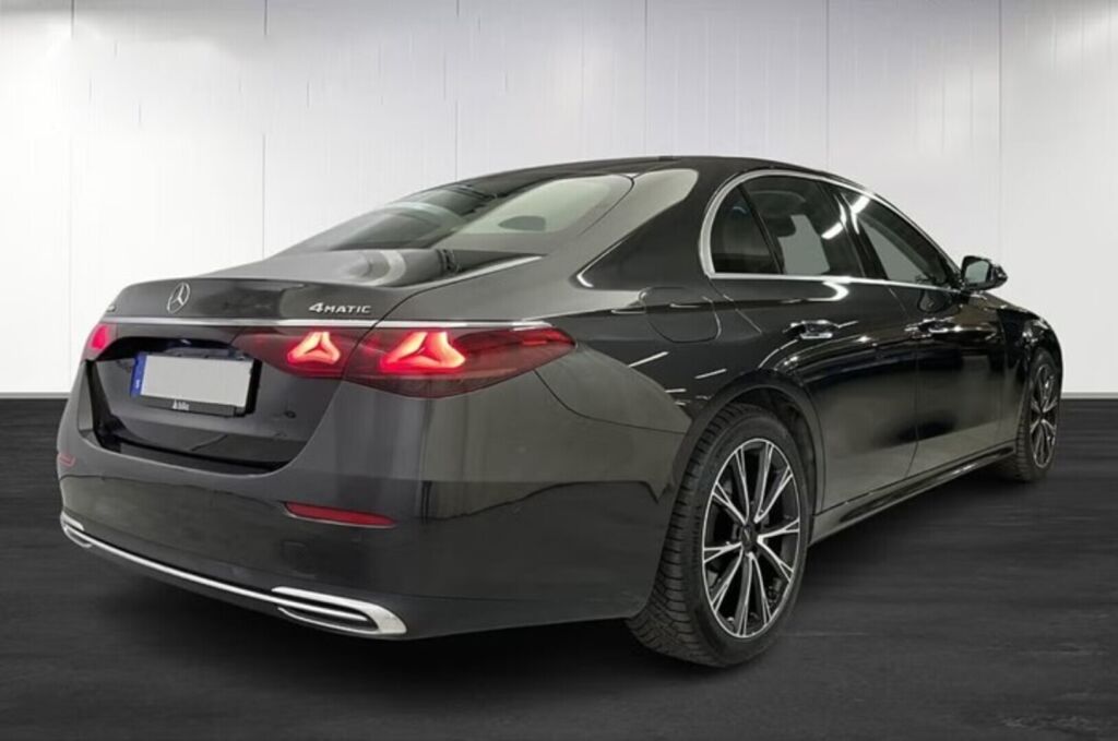 Mercedes-Benz E 2024 