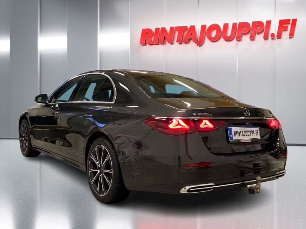 Mercedes-Benz E 2024 