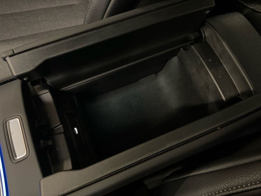 Mercedes-Benz E 2024 