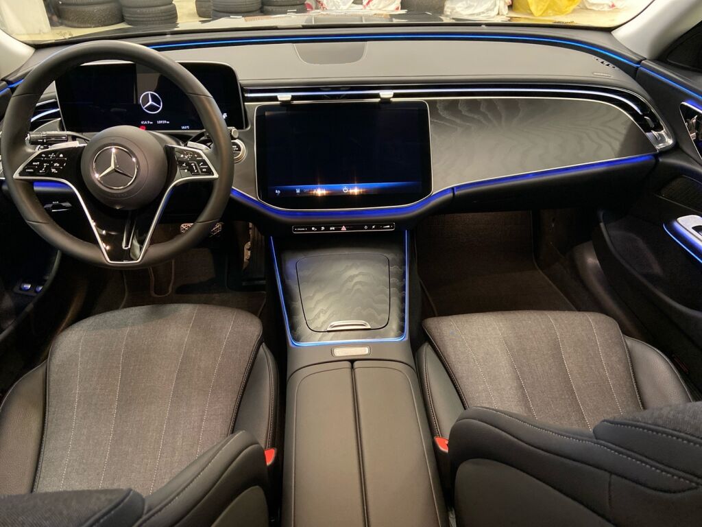 Mercedes-Benz E 2024 