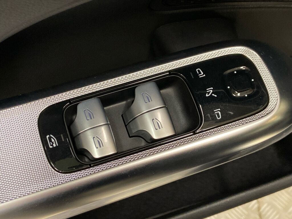 Mercedes-Benz E 2024 