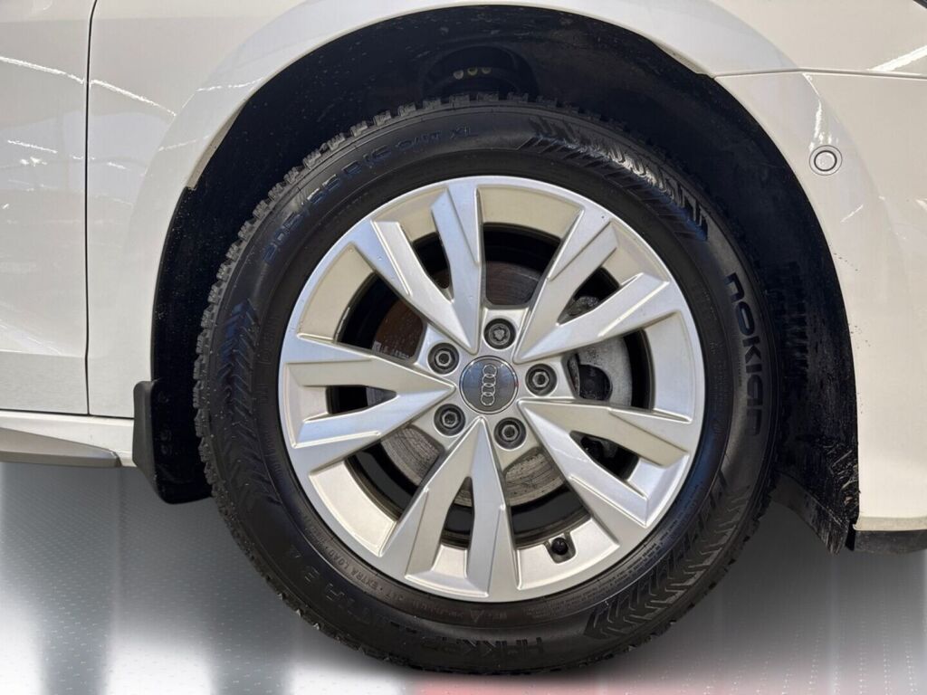 Audi A3 2022 Valkoinen