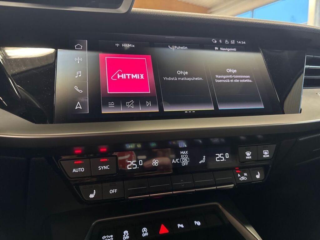 Audi A3 2022 Valkoinen