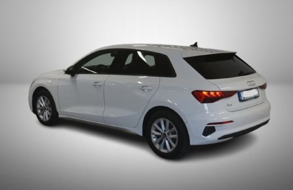 Audi A3 2022 Valkoinen