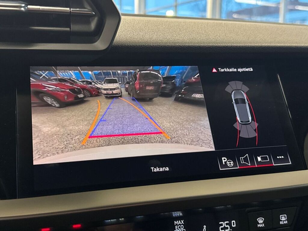 Audi A3 2022 Valkoinen