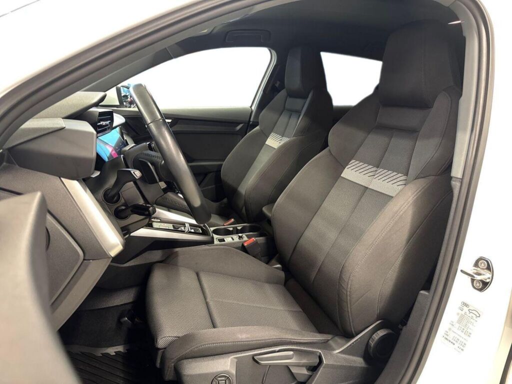 Audi A3 2022 Valkoinen