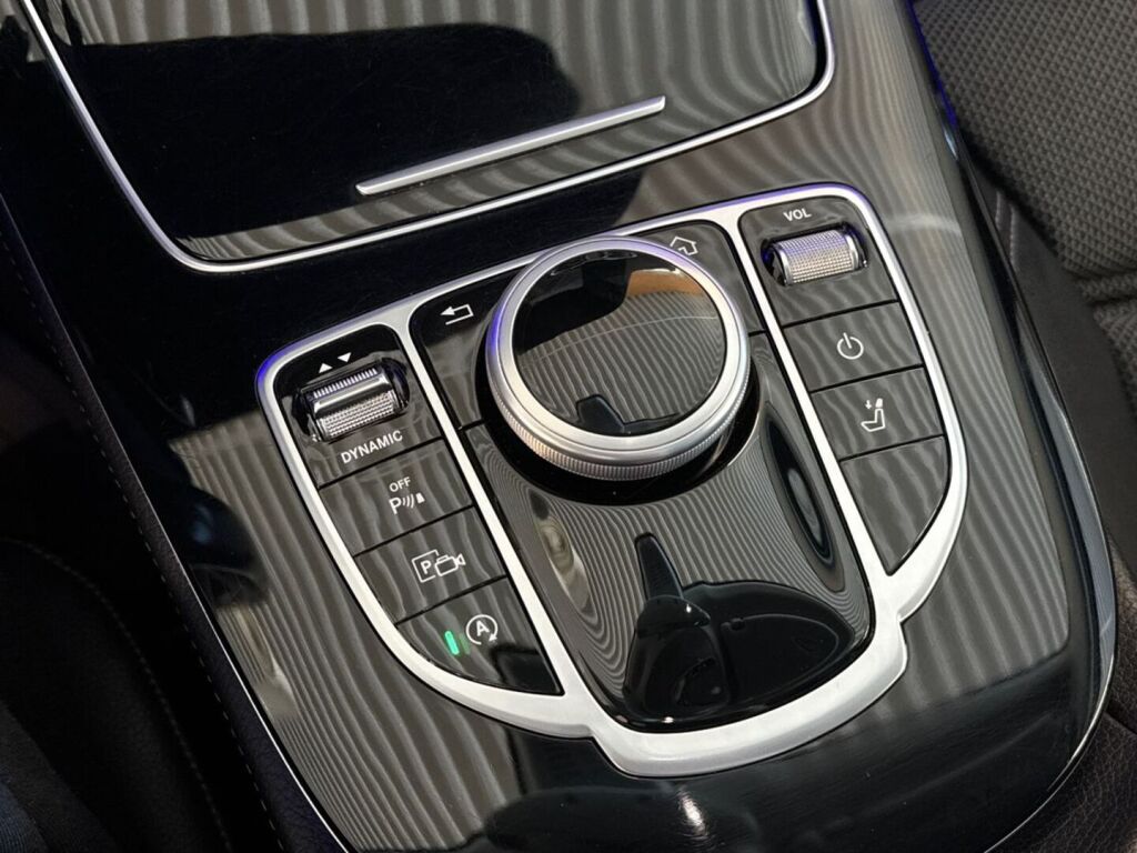 Mercedes-Benz E 2018 Valkoinen