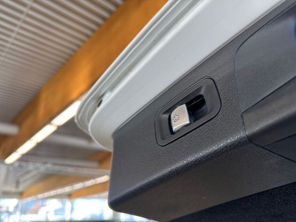 Mercedes-Benz E 2018 Valkoinen