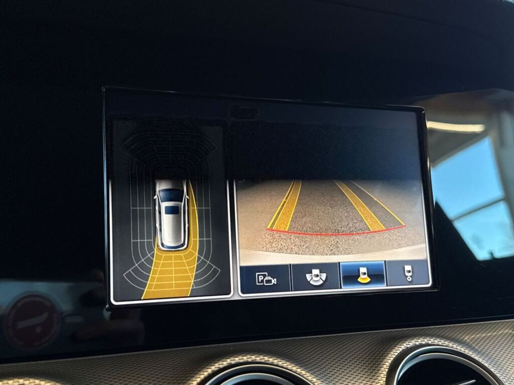 Mercedes-Benz E 2018 Valkoinen