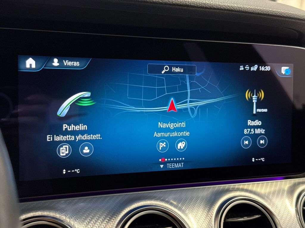 Mercedes-Benz E 2021 Grafiitinharmaa metalliväri